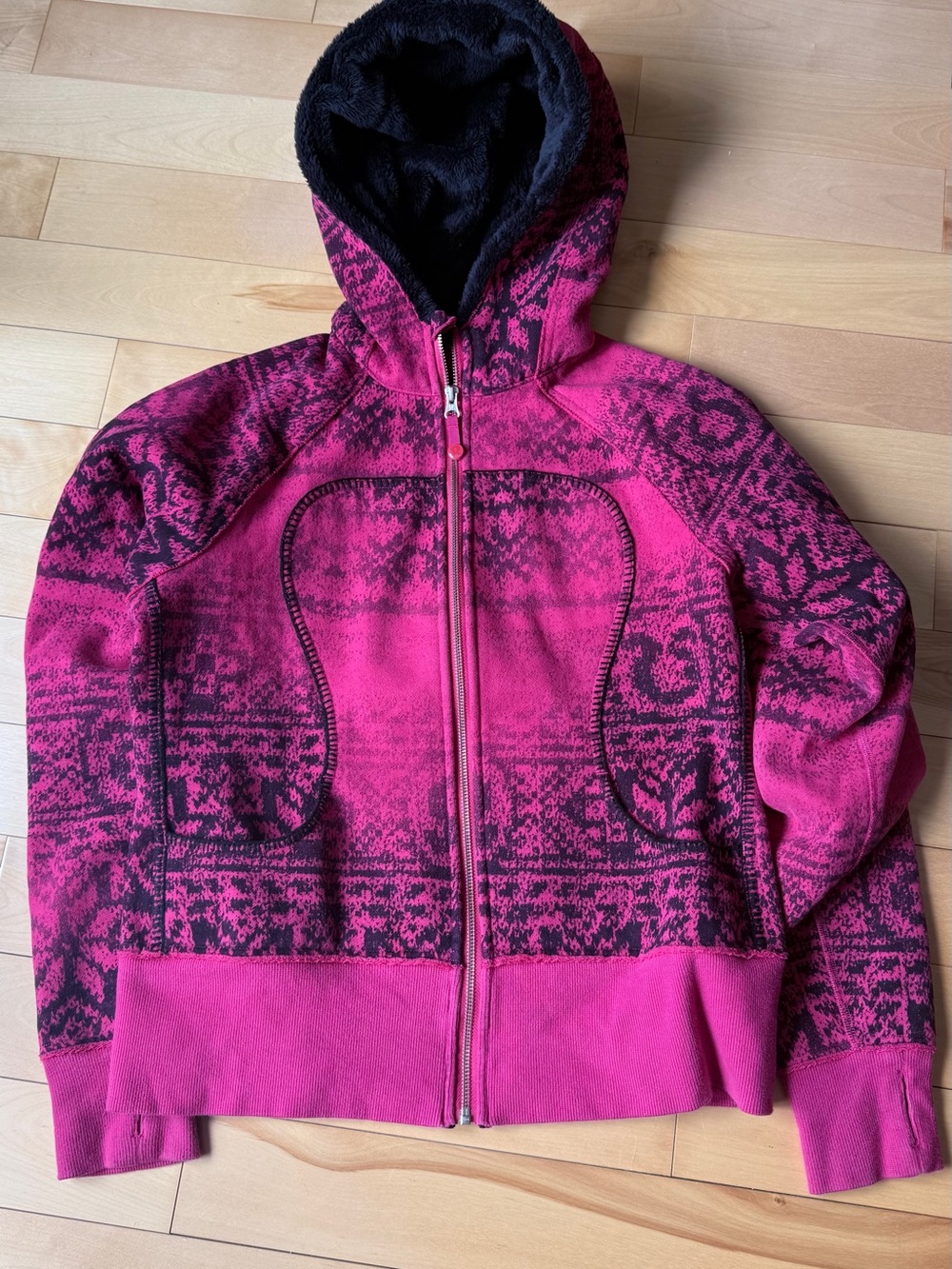 lululemon limited edition Pink Patterned Hooded Zip Teddy Jacket